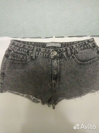 Джинсовые шорты