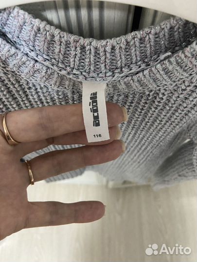 Свитер на девочку 116