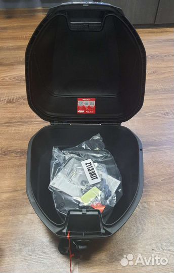 Центральный кофр Givi C30NT