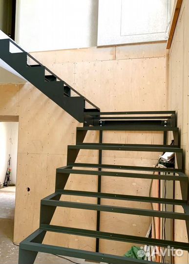 Облицовка бетонных лестниц