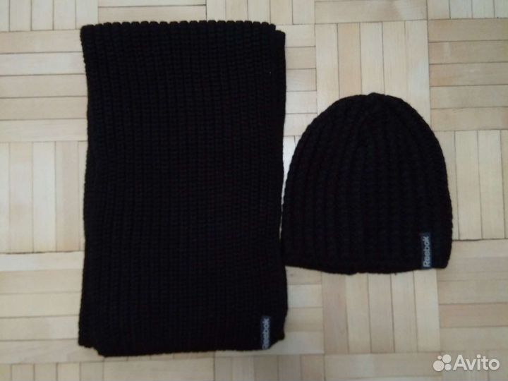 Шапка и шарф женские reebok