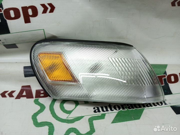Габарит toyota corolla 91-02 RH