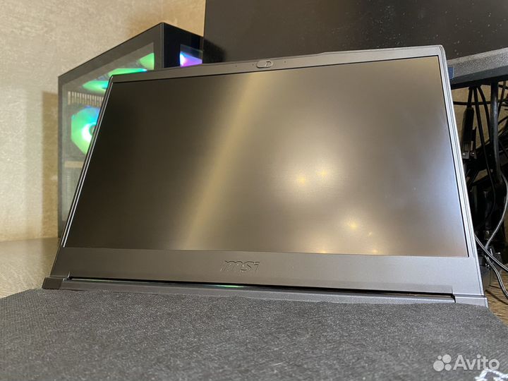 Игровой ноутбук MSI-GF63