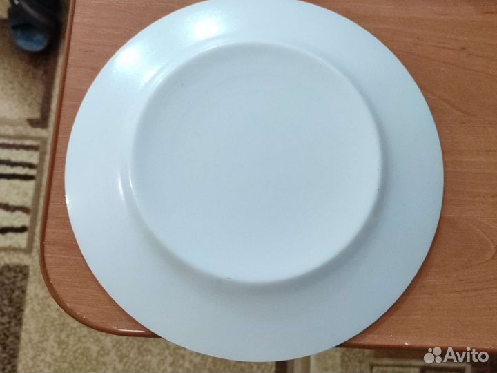 Тарелка большая