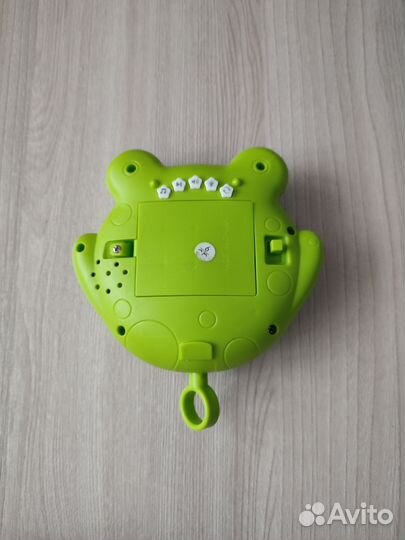 Музыкальный мобиль на кроватку