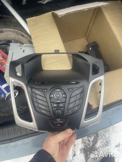 Продам штатную магнитолу от форд фокус 3