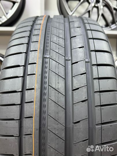 Kumho Ecsta Sport S PS72 245/40 R21 100Y