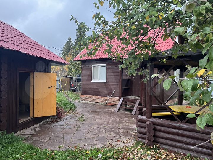 Дом 32,5 м² на участке 5,9 сот.