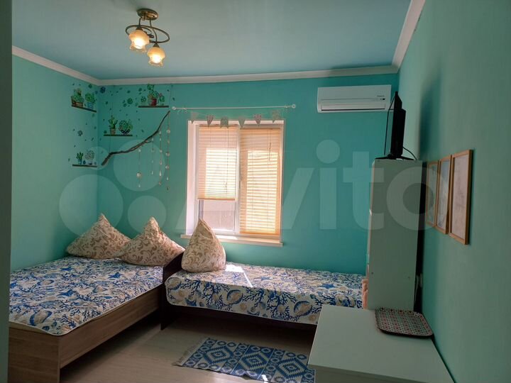 Комната 12 м² в 4-к., 1/1 эт.