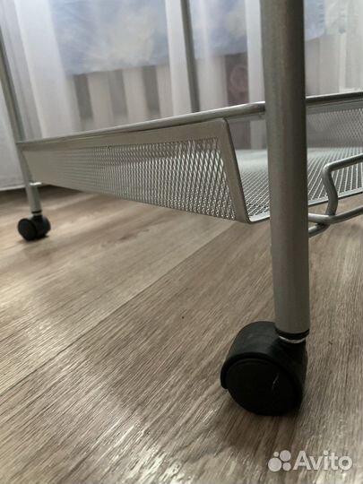 Этажерка на колесиках бу