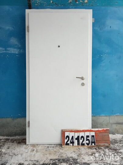 Металлические Двери Б/У 2120(в) х 930(ш) Входные