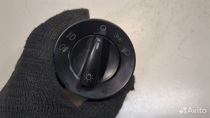 Переключатель света Skoda Fabia, 2010