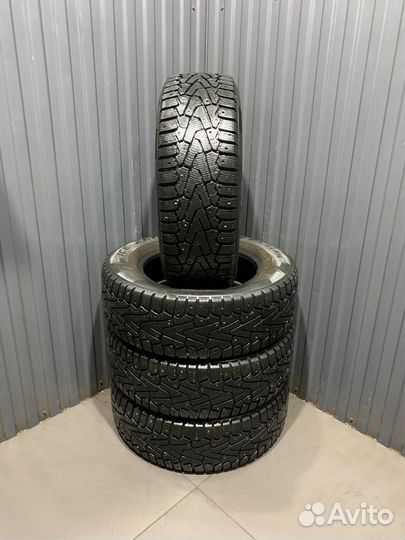 Pirelli Ice Zero 215/65 R16 102T