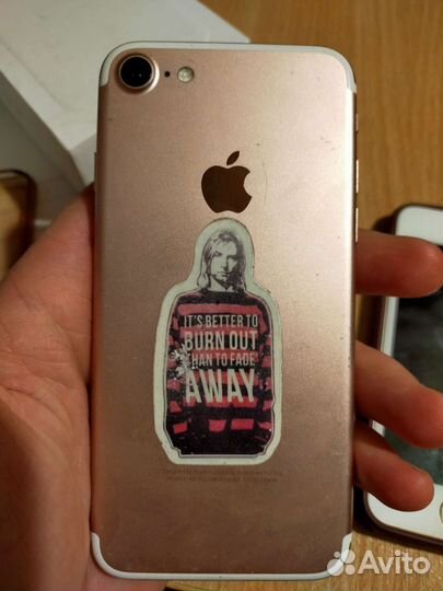 Телефон iPhone 7 256gb
