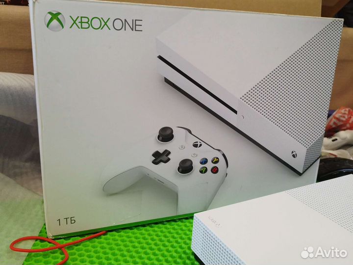 XBox One S (1TB) + Диск GTA5