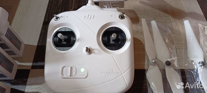 Квадрокоптер DJI phantom 2 vision+