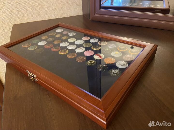 Альбом /футляр/ планшет для хранения крышек