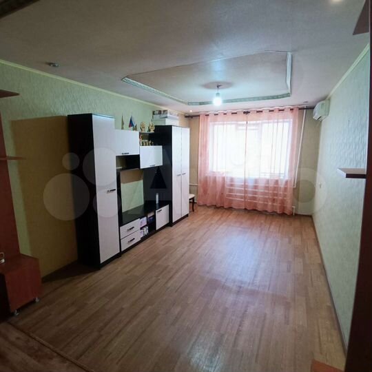 4-к. квартира, 92 м², 4/9 эт.