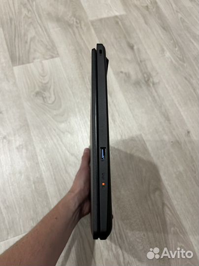 Ноутбук acer travelmate p2