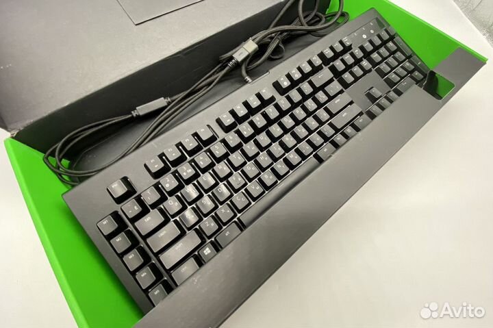 Игровая клавиатура Razer Blackwidow Chroma V2