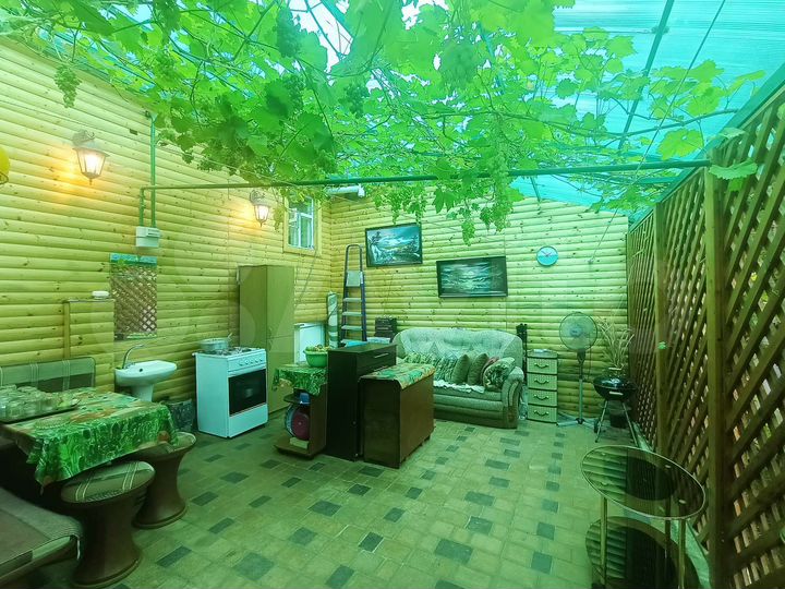 Дом 37 м² на участке 3 сот.