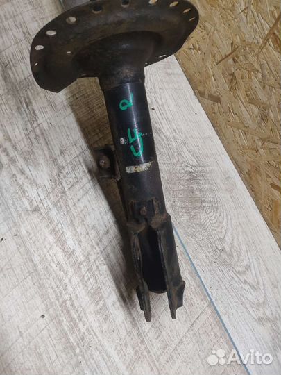 Амортизатор передний правый Outlander GF