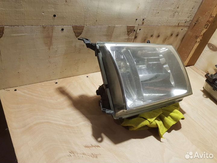 Фара toyota land cruiser 100