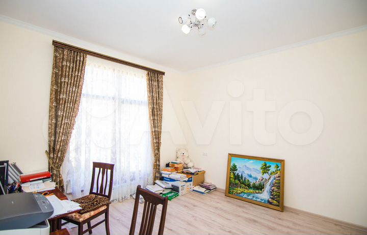 Дом 200 м² на участке 6 сот.