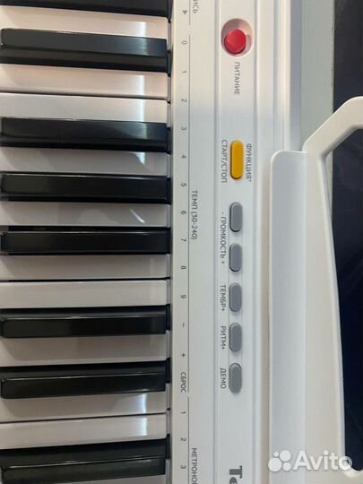 Синтезатор Tesler KB 6120