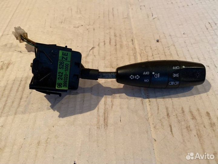 Переключатель света и указателей поворотов