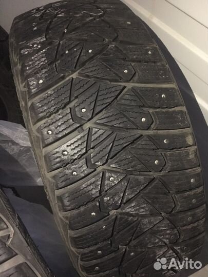 Goodyear Ultragrip 600 215/55 R17 98T