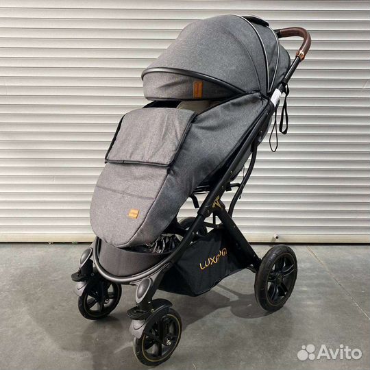 Прогулочная коляска luxmom