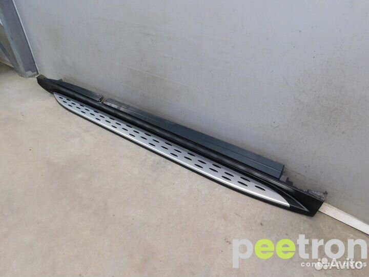 Б/У Накладка на порог б/у A2926980255