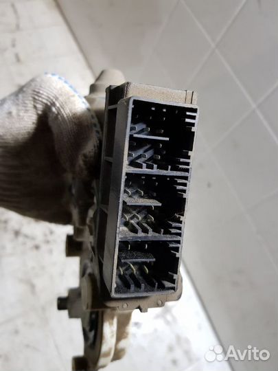 Мотор стеклоподъемника Seat Ibiza 2002 год 1.4