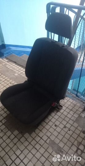 Сиденья Mitsubishi Colt