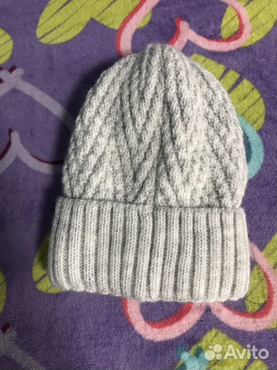 Продам новый зимний комплект женскую шапку и снуд