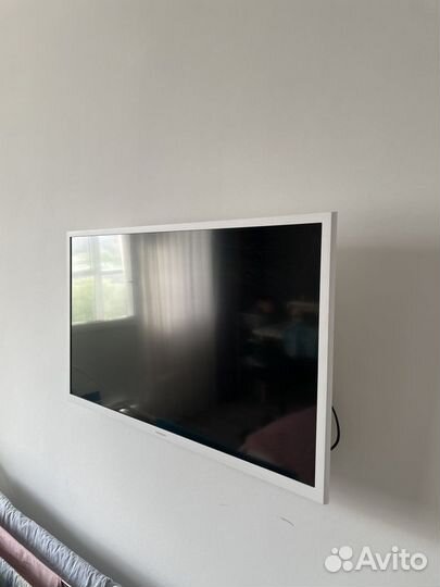 Телевизор Samsung UE32N4010AU Белый