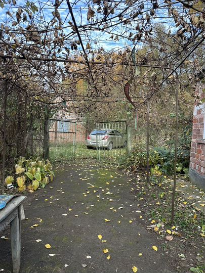 Дом 20 м² на участке 8 сот.