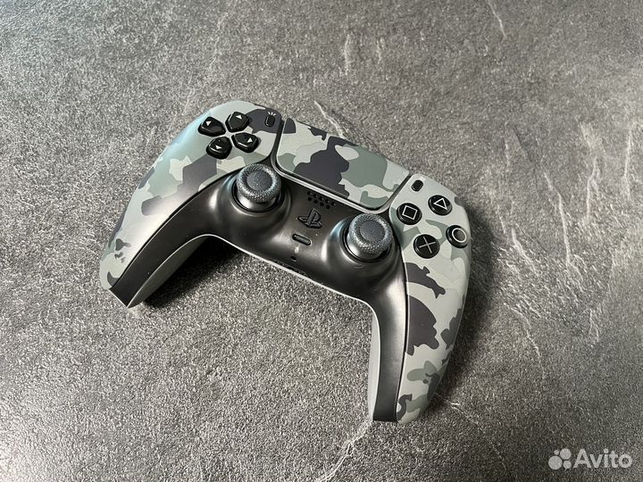 Геймпад Dualshock 4 в стиле ps5