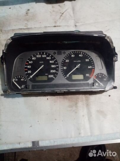 Щиток приборов на volkswagen golf 3