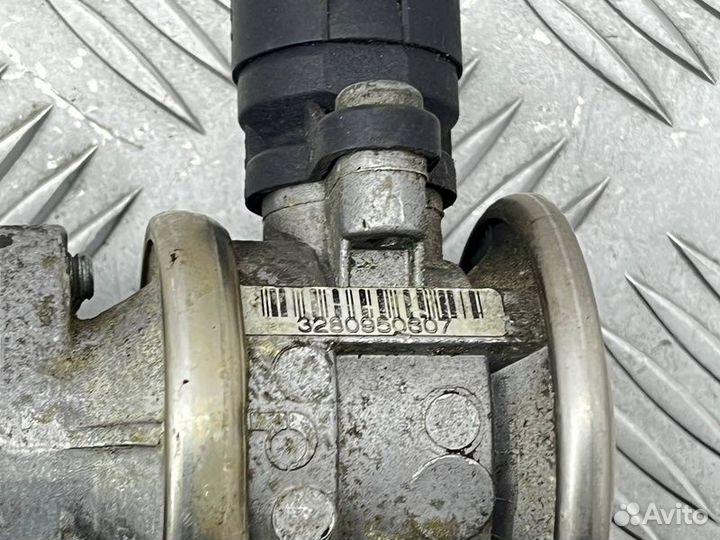 Клапан рециркуляции отработанных газов Volkswagen
