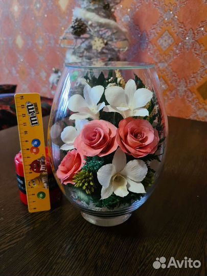 Живые цветы в стекле (вакууме)