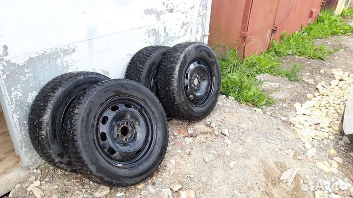 Hankook Winter i'pike rs2 195/65 r15 на дисках