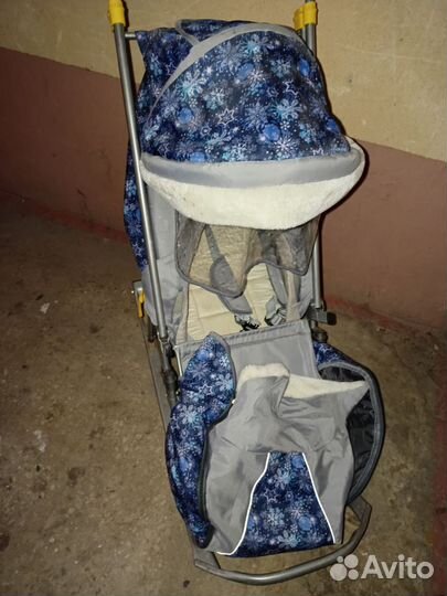 Продаю детские санки бу