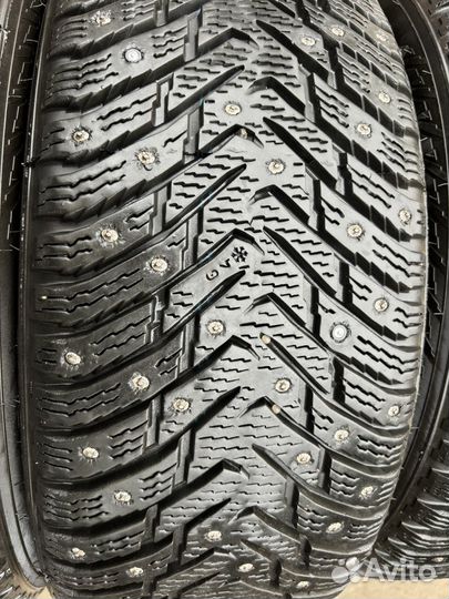 Nokian Tyres Hakkapeliitta 8 215/55 R17