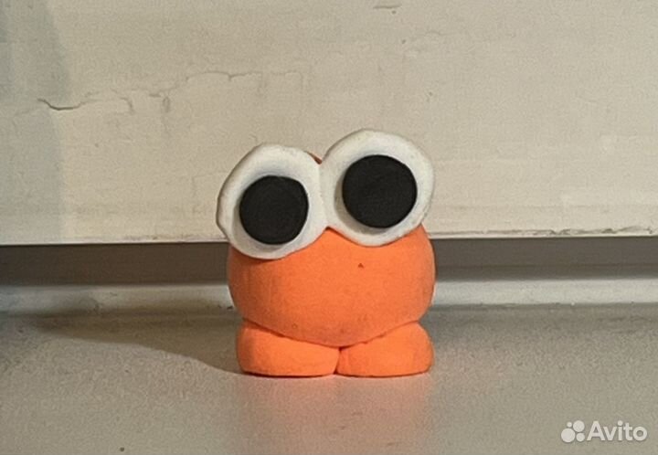 Фигурки лягушек