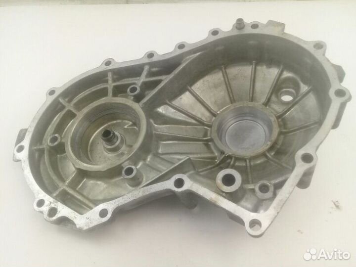 Крышка АКПП Nissan Serena PNC24 SR20DE