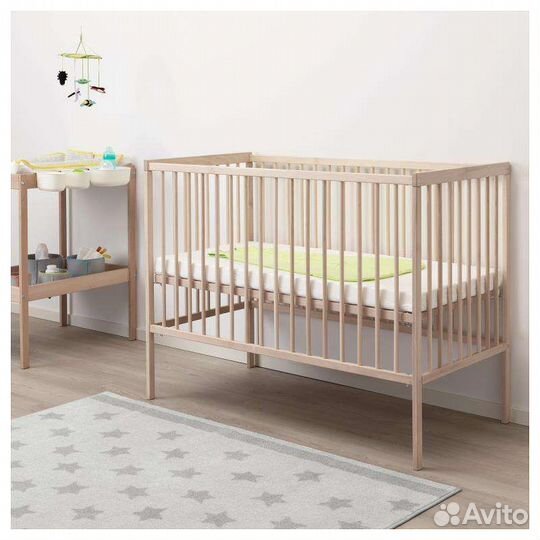 Детская кроватка