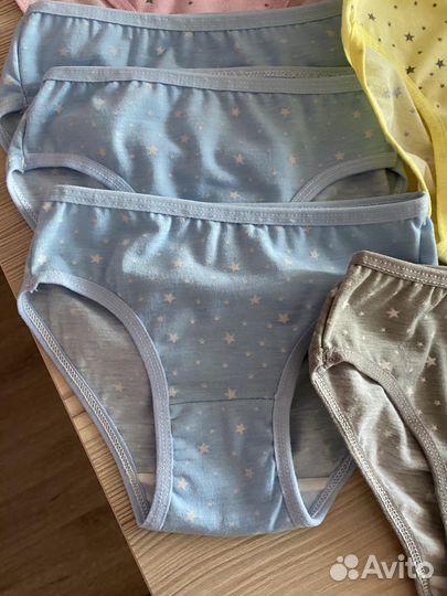 Плавки на девочку новые