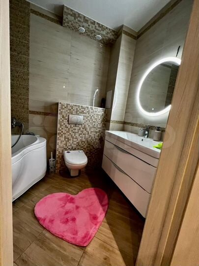 2-к. квартира, 66 м², 2/16 эт.